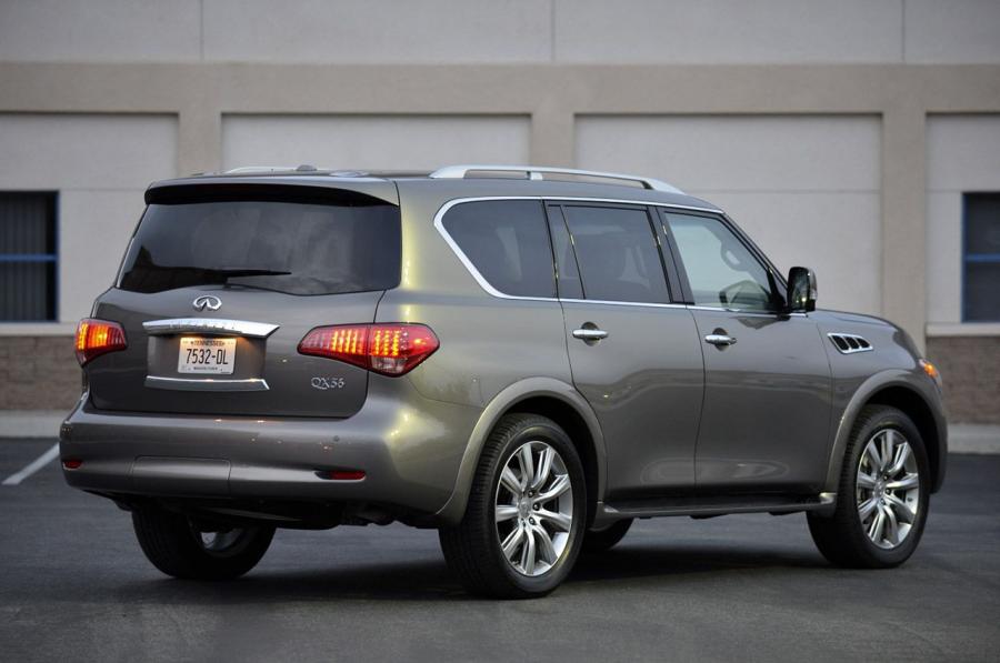  Infiniti QX56 2013 года  (фото 39 из 39)